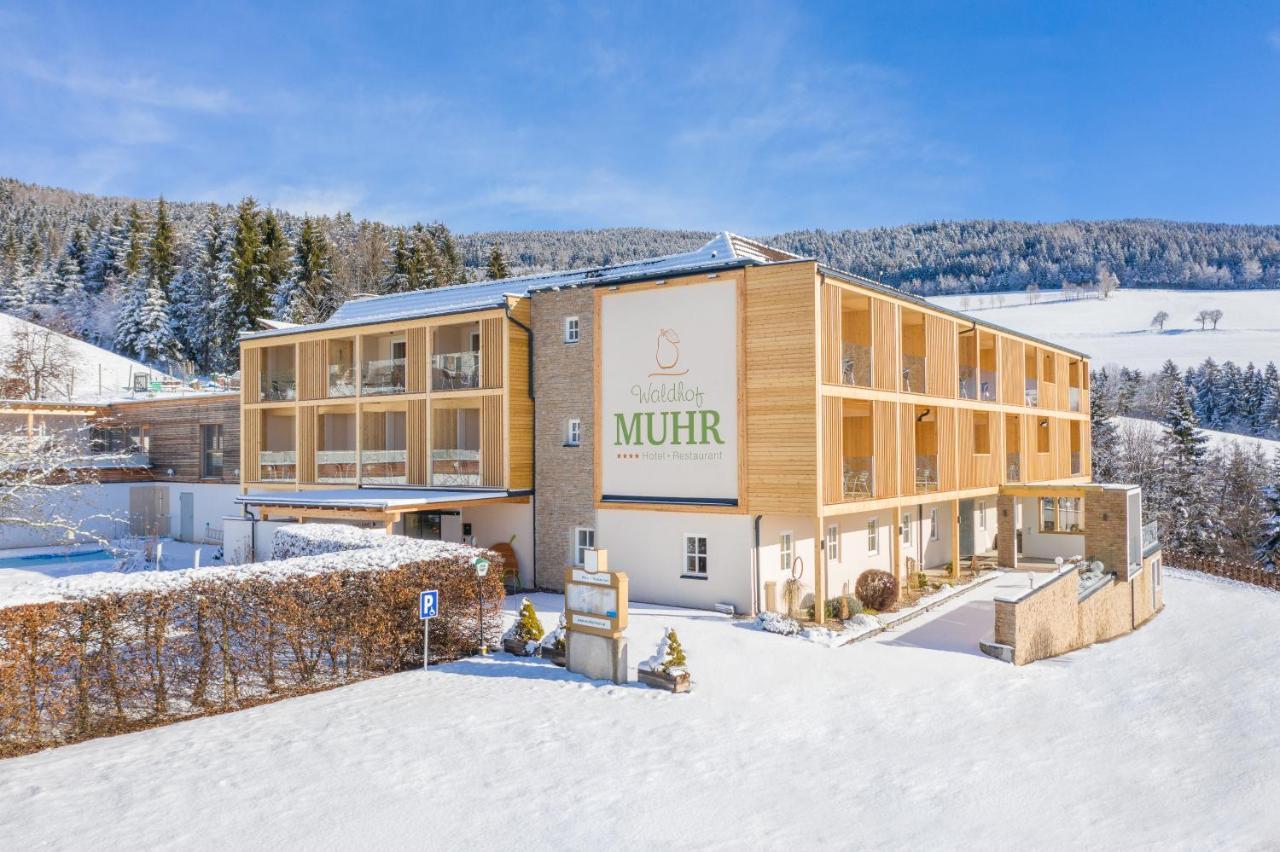Hotel Muhr Pöllauberg Exteriör bild